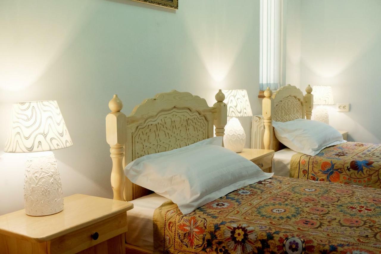 Ismail Hotel Buchara Buitenkant foto